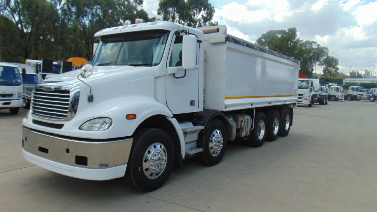 2020 Freightliner CL112 CL BISALLOY TIPPER - STM Trucks & Machinery